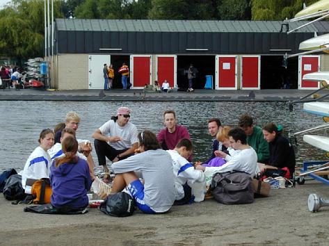 Frühstück auf dem Steg