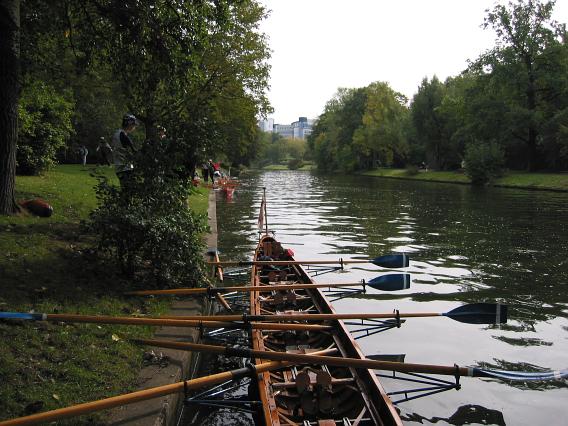 Landwehrkanal vor der Tiergartenschleuse