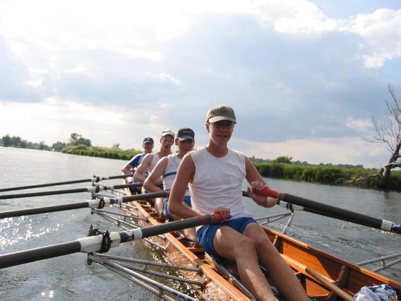 Lutz, Lennart, Fabian und Alexander auf der Havel