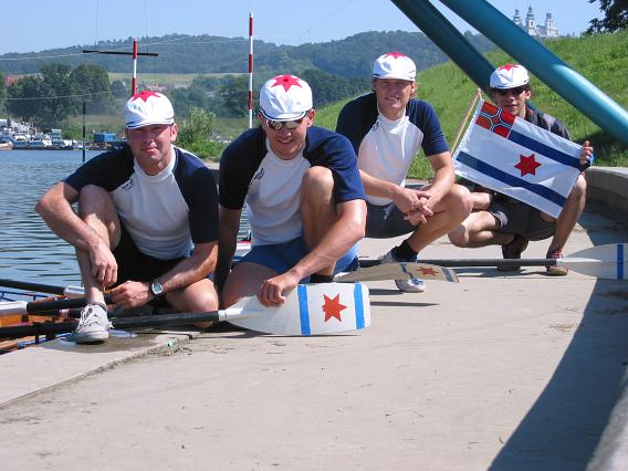 Am Steg des KKK in Krakau: Nicolas, Steffen, Otto, Darius