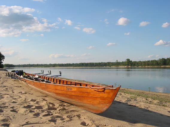 Unser Klinker-Doppelvierer Spree am Strand an der Weichsel