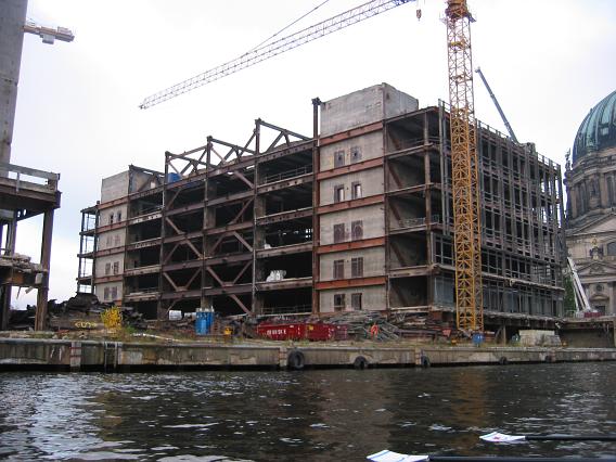 Die Reste des Palasts der Republik